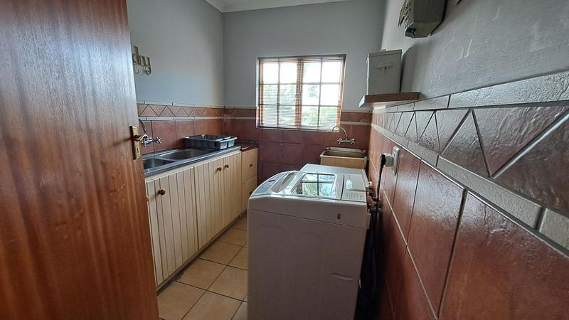 4 Bedroom Property for Sale in Albertinia Western Cape